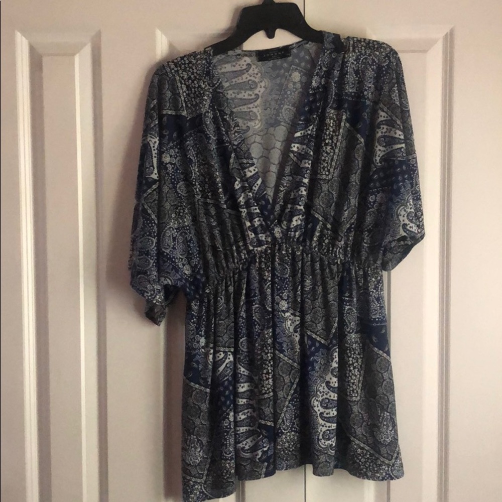 Short sleeve blouse